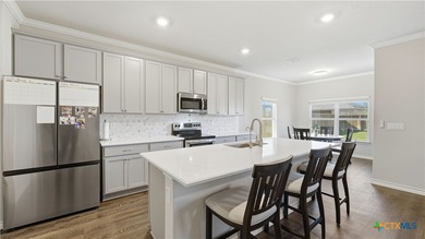 (private lake, pond, creek) Home For Sale in New Braunfels Texas