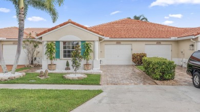 Lake Townhome/Townhouse For Sale in Delray Beach, Florida