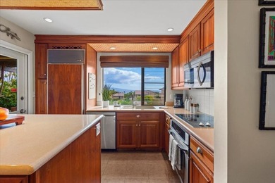 This beautifully appointed 1-bedroom, 2-bathroom condo offers - photo 12