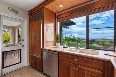 This beautifully appointed 1-bedroom, 2-bathroom condo offers - photo 13