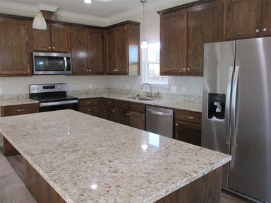 Move in Ready, Seller Financing will have you ready for back to - photo 14