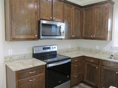 Move in Ready, Seller Financing will have you ready for back to - photo 15