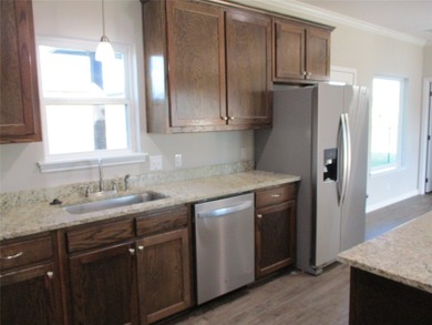 Move in Ready, Seller Financing will have you ready for back to - photo 16