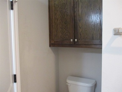 Move in Ready, Seller Financing will have you ready for back to - photo 27