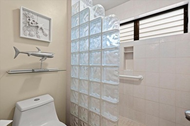This beautifully appointed 1-bedroom, 2-bathroom condo offers - photo 31