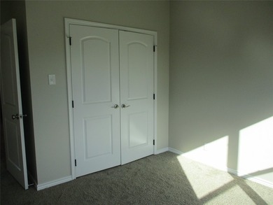 Move in Ready, Seller Financing will have you ready for back to - photo 32