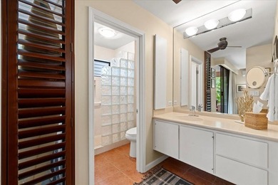 This beautifully appointed 1-bedroom, 2-bathroom condo offers - photo 37