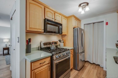 Beautifully updated Carlton model ideally positioned within the - photo 9