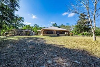 Suwannee River Home For Sale in Bell Florida