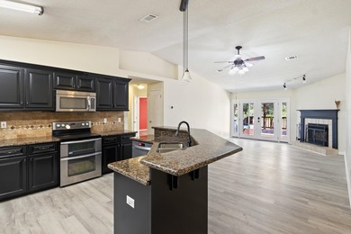 Updated pool home located in a quiet cul-de-sac in Gulf Breeze - photo 6
