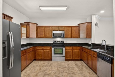 Seller offering $10,000 credit toward rate buy down or closing - photo 4