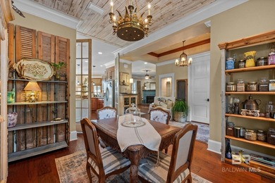 PRICE IMPROVEMENT! Check out the new photos! Beautiful custom - photo 5