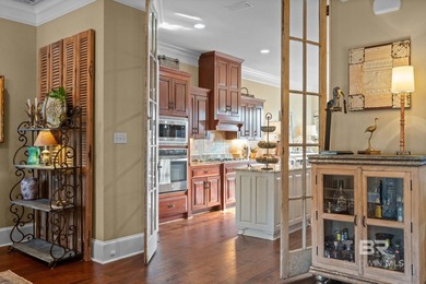 PRICE IMPROVEMENT! Check out the new photos! Beautiful custom - photo 6