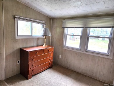 Location, Location! Affordable, year round 2 bedroom, 1 bathroom - photo 13