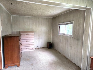 Location, Location! Affordable, year round 2 bedroom, 1 bathroom - photo 14