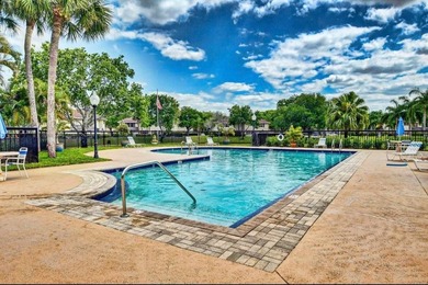 Beautiful upgraded townhome, from the time you walk in you are - photo 14