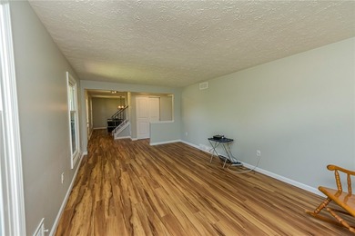 Welcome to 109 Seafarers Ln! OPEN HOUSE Sunday June 14th from - photo 15