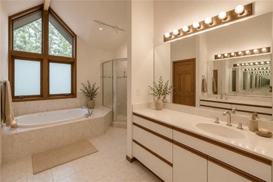 Gorgeous custom-built Lindal Cedar home offering 3 bedrooms and - photo 19