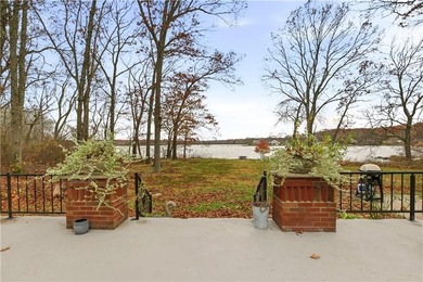 WATERFRONT Compound on Stafford Pond, with over 7 acres of - photo 4