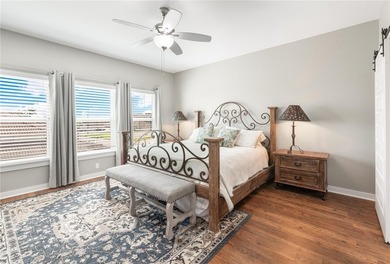 LUXURY COASTAL HOME | GATED COMMUNITY | GOLF CART TO THE BEACH - photo 25