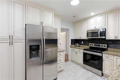 Space, storage, and location - this Daffin Heights home checks - photo 11