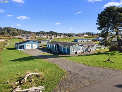 Sunset Lake Home For Sale in Warrenton Oregon
