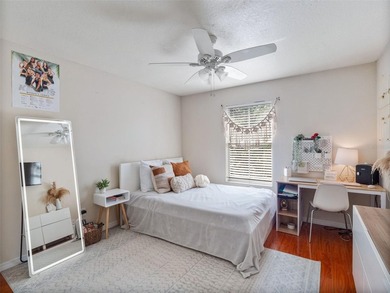 Move-in-ready 5-bedroom, 3.5-bathroom, two-story home with 2,739 - photo 31