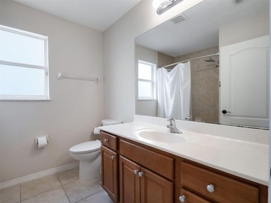 Move-in-ready 5-bedroom, 3.5-bathroom, two-story home with 2,739 - photo 34