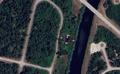 Great CANAL FRONT property in the heart of North Port's - photo 6