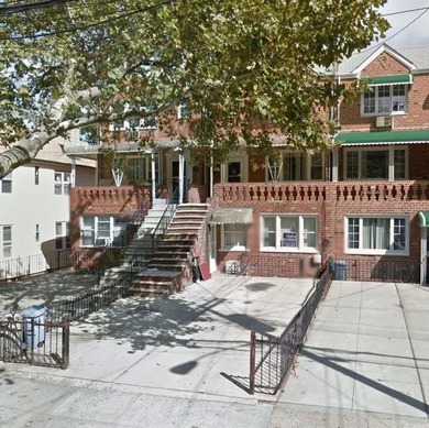 Lovely Brick 2 Family Home. 3 Bedroom, 1.5 Bath Duplex over 2 - photo 1