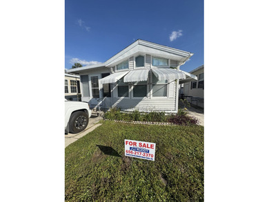 (private lake, pond, creek) Home For Sale in Lutz Florida