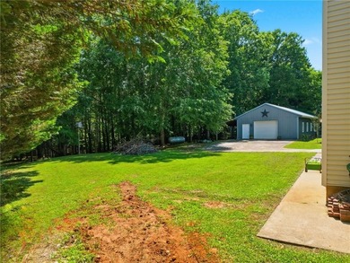 Luxury Estate on 5 Beautiful Acres with Saltwater Pool Welcome - photo 14