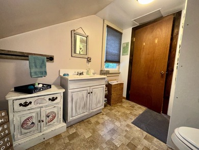 This cozy 4-season cabin is situated directly across the street - photo 15