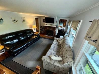 This cozy 4-season cabin is situated directly across the street - photo 18