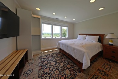 PERFECT IN LENOX!! This impeccably renovated Mid-Century Modern - photo 20