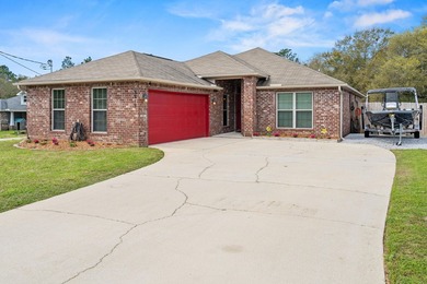 (private lake, pond, coastal) Home Sale Pending in Crestview Florida