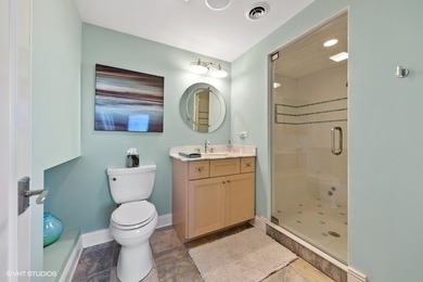 If I had one word for this home, it's exceptional - and photos - photo 45