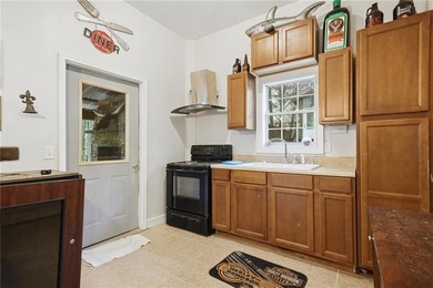 Luxury Estate on 5 Beautiful Acres with Saltwater Pool Welcome - photo 46