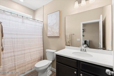 Welcome home to this well-maintained and immaculate 4-bedroom, 3 - photo 11