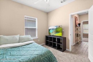 Welcome home to this well-maintained and immaculate 4-bedroom, 3 - photo 13