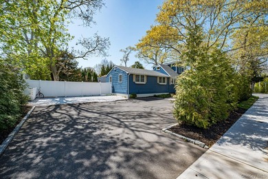 Ideally situated in the heart of Hampton Bays with walk-to- town - photo 5