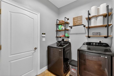 ATTENTION BUYERS!!! SELLER CONTRIBUTING $12,000 TOWARDS BUYER - photo 31