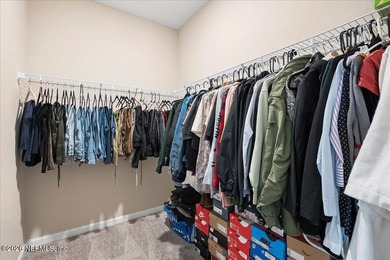 Welcome home to this well-maintained and immaculate 4-bedroom, 3 - photo 31