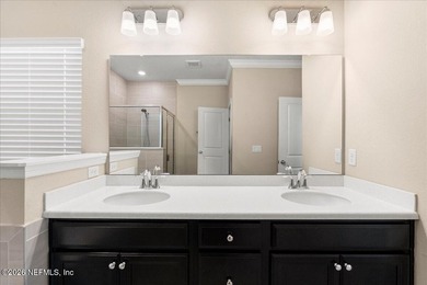 Welcome home to this well-maintained and immaculate 4-bedroom, 3 - photo 34