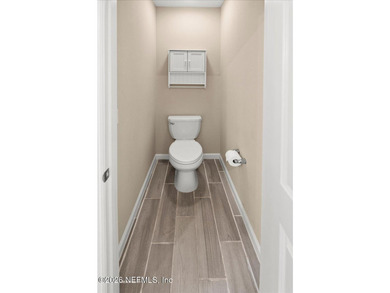Welcome home to this well-maintained and immaculate 4-bedroom, 3 - photo 35