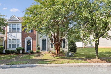Lake Norman Townhome/Townhouse For Sale in Huntersville North Carolina