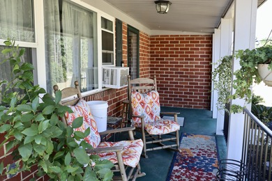 Country Living Solar Home with Guest Cottage - Ideal