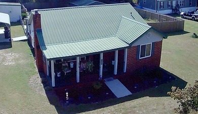 Country Living Solar Home with Guest Cottage - Ideal