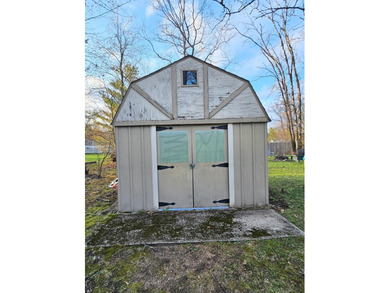Charming and well-maintained home in a quiet Houghton Lake - photo 32