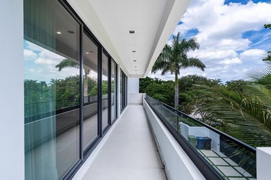 Victoria Park Modern Masterpiece | Built 2023 Privately gated - photo 35
